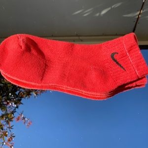 Nike Solid Colored Socks (Red)